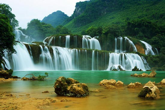 10 thác đẹp nhất Việt Nam cho bạn ‘trốn nóng’ hè này
